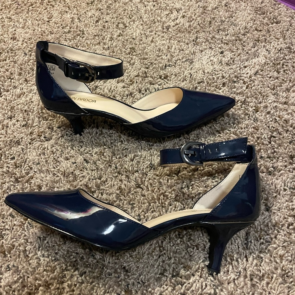 Kitten heels